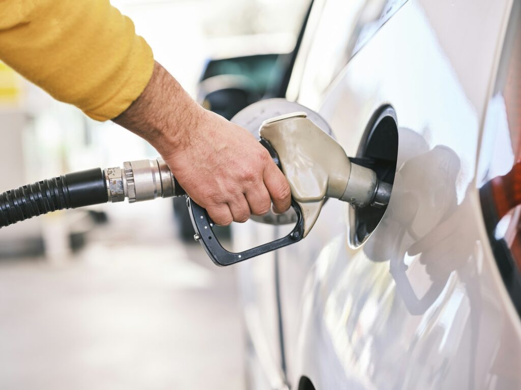 Brandstofpomp bij een tankstation